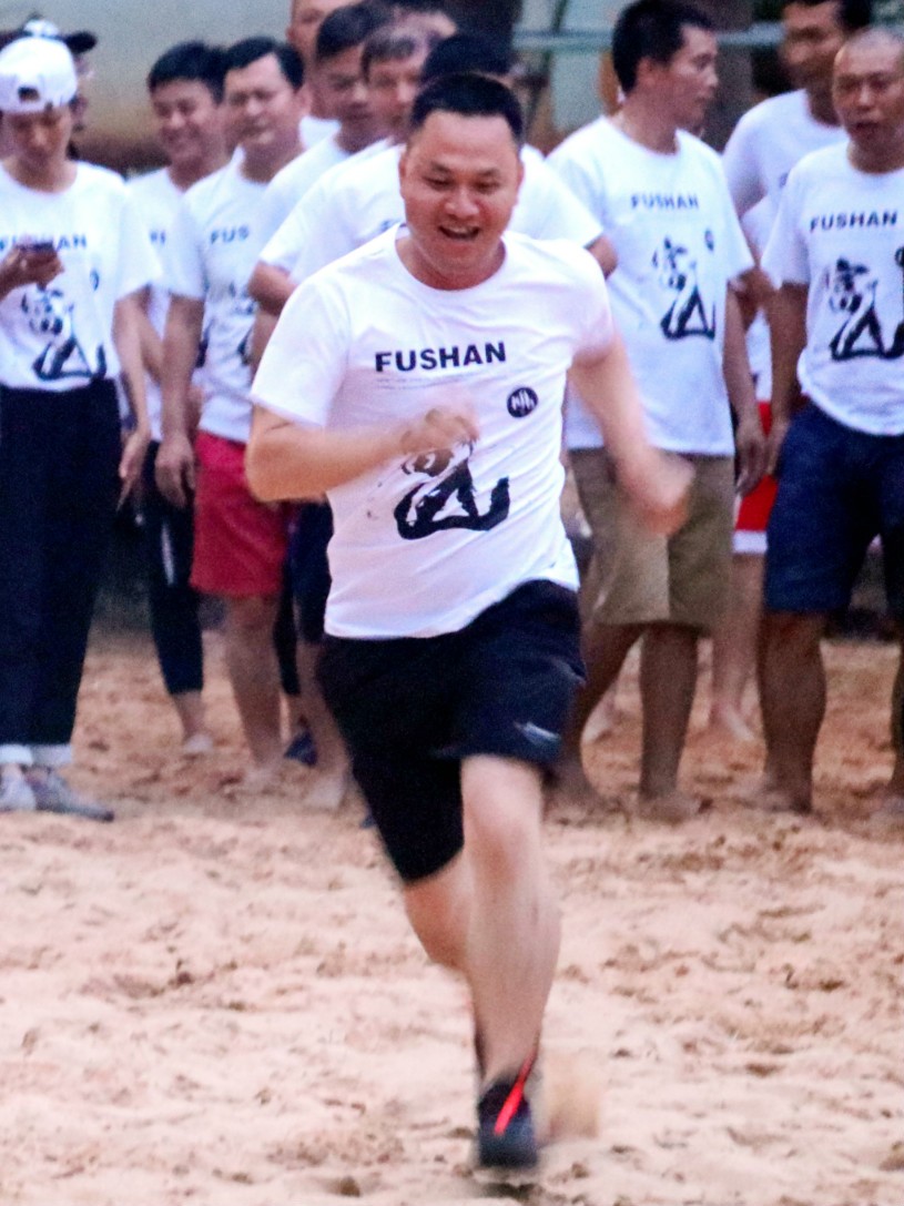 奔跑.jpg